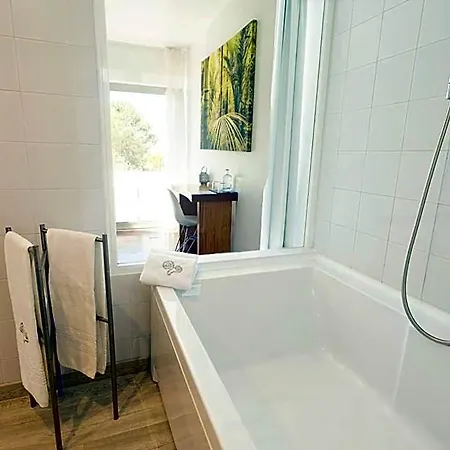 One2seven Hotel 4*